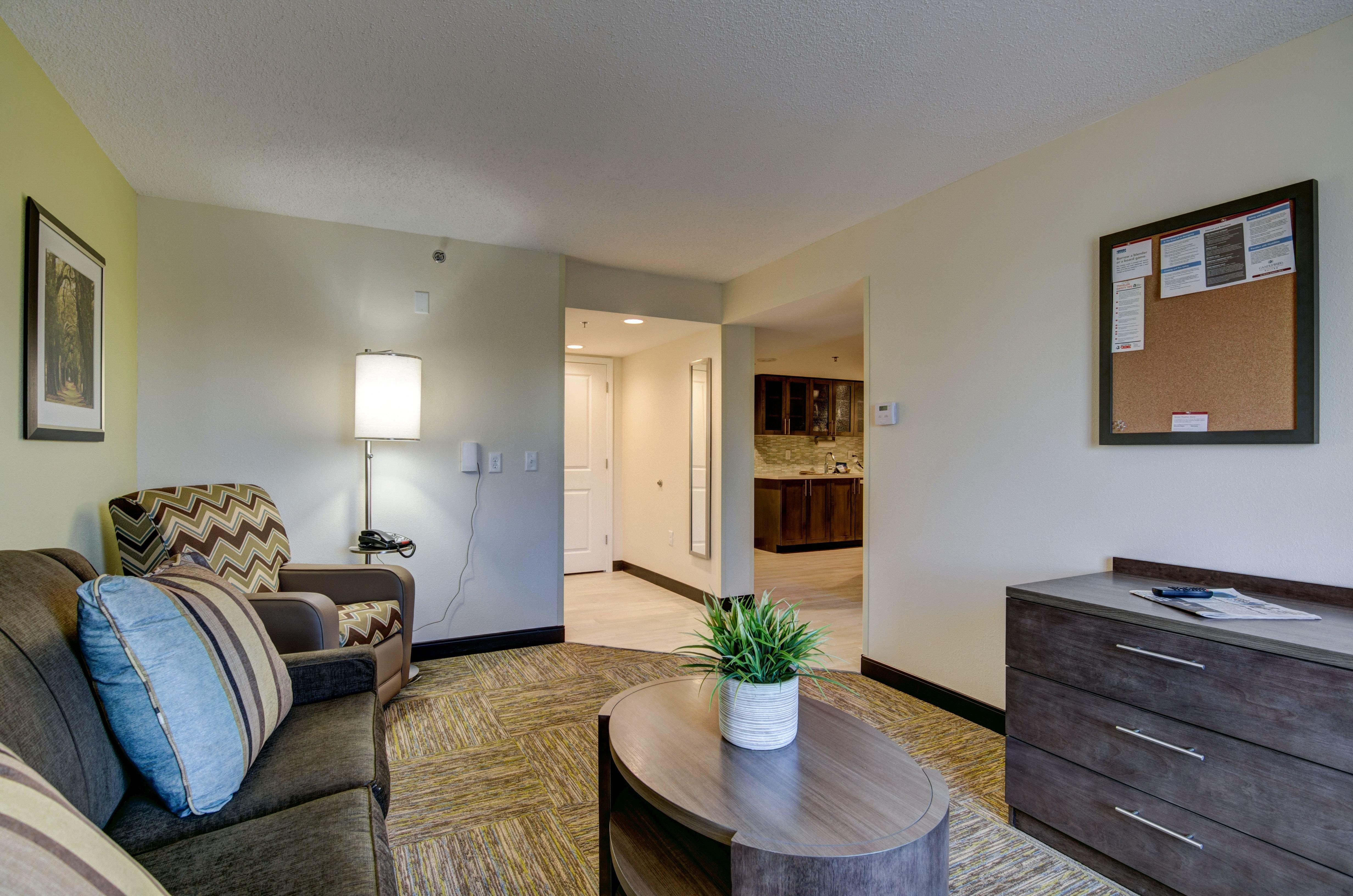 Candlewood Suites Richmond - West Broad By Ihg Dumbarton Exterior photo