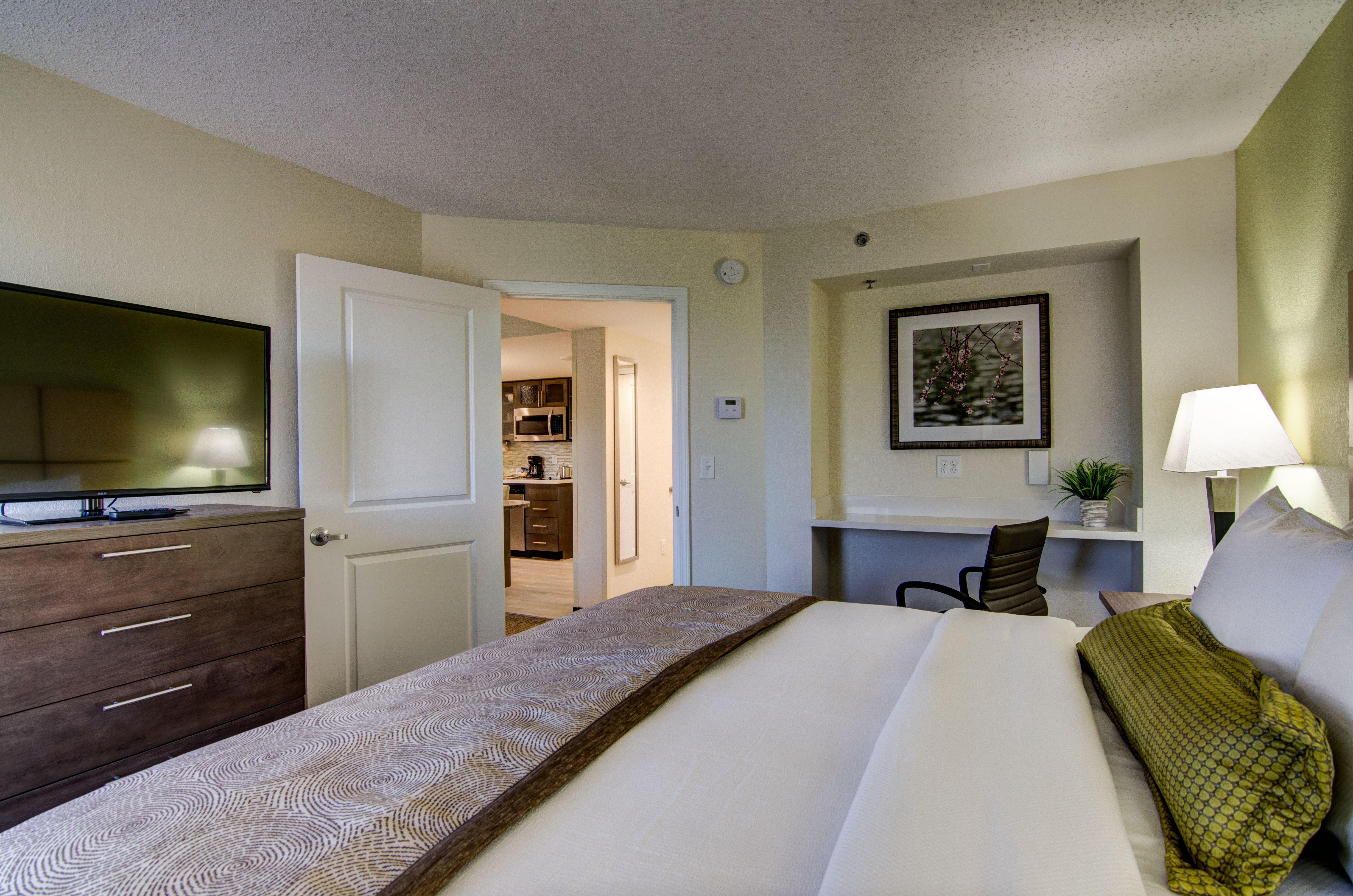Candlewood Suites Richmond - West Broad By Ihg Dumbarton Exterior photo